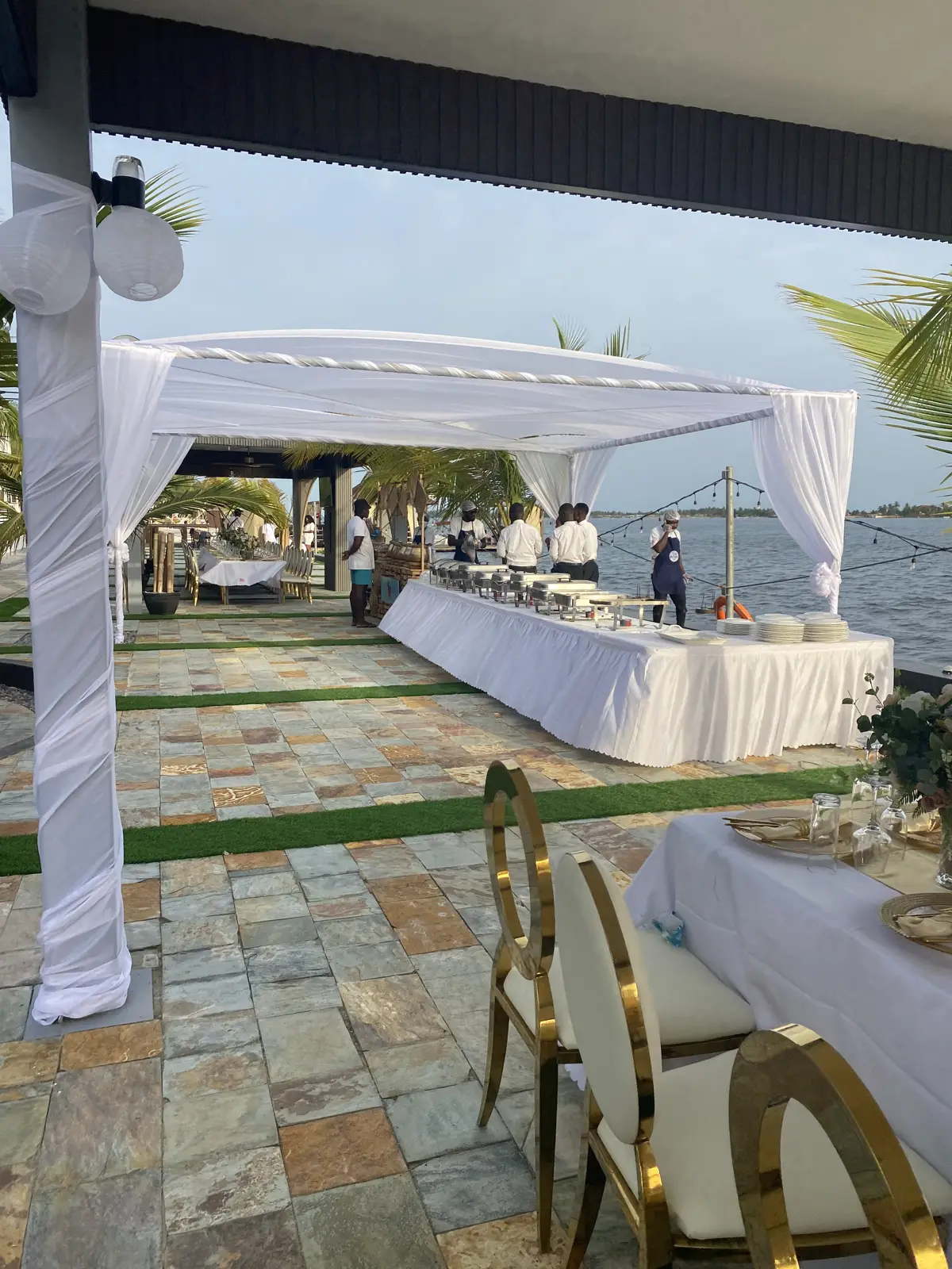 Indoor & outdoor banquet rooms