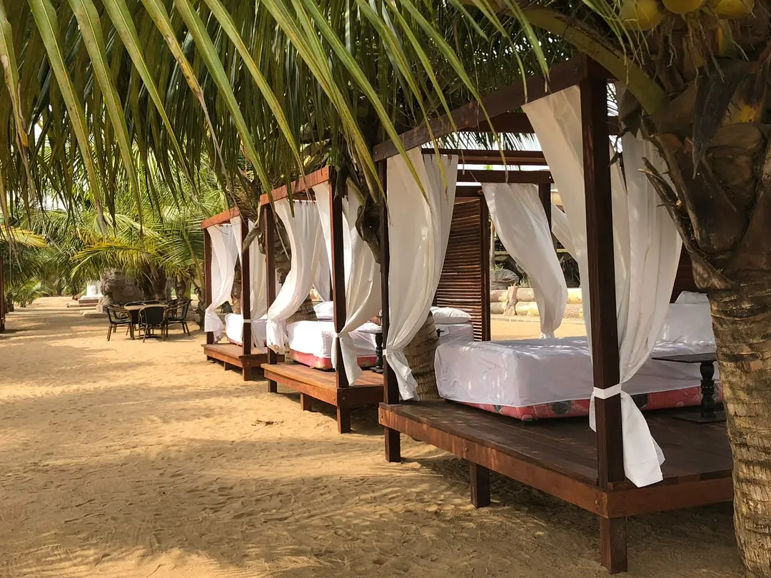 Swimming & Waterfront Cabanas — photo 2
